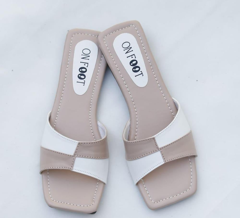 Girl's casual flats